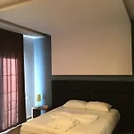 Golden 4*