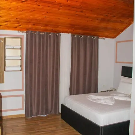 Golden Hotel 4*
