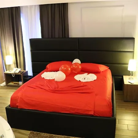 Golden Hotel