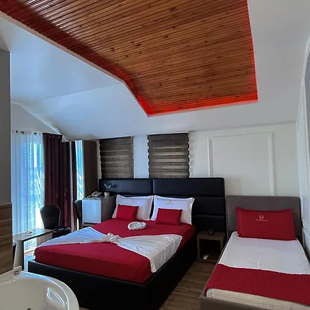 Hotel Golden 4*
