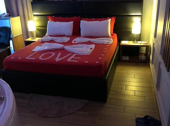 Golden 4* شكودر